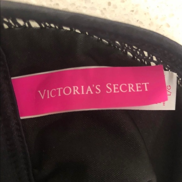 Victoria’s Secret Mesh Triangle Bikini Top - Picture 4 of 7